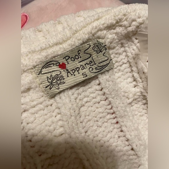 Poof Apparel Cream V-Neck Cable Knit Sweater - Picture 3 of 6